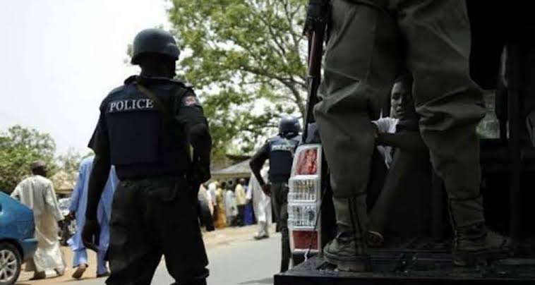 Police Intercepts Vehicle Loaded with Political Thugs in Yobe