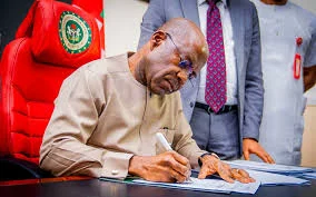 Abia Increases Salaries of Traditional Rulers  